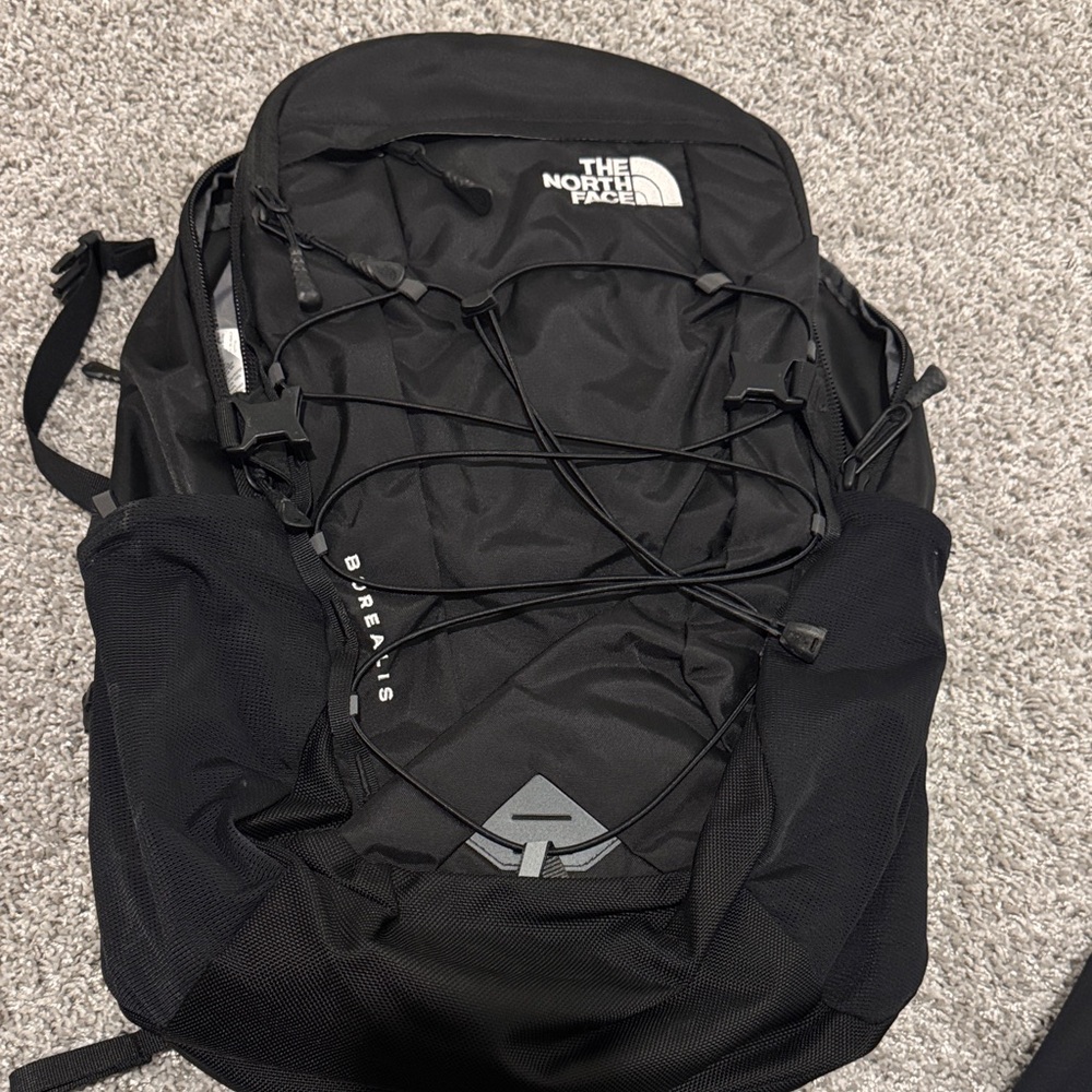 The North Face Black Men's Backpack borealis